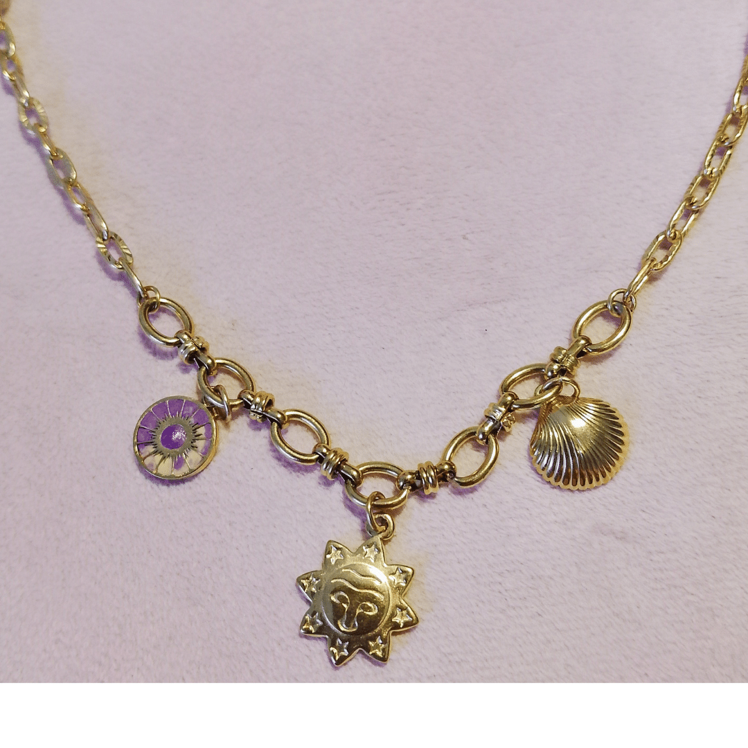 collier de perles vertes et jaunes